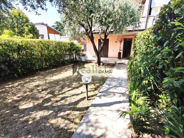Casa in vendita a Desenzano Del Garda, Lombardia
