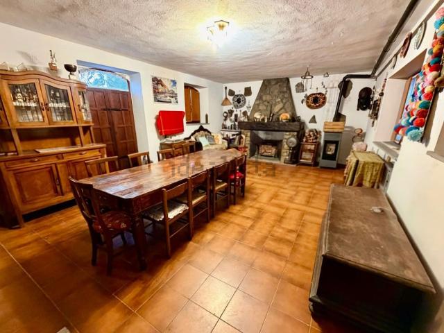 Casa in vendita a Travo, Reggio Emilia