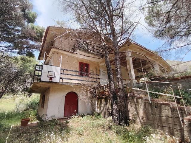 Casa in vendita a Montelepre, Sicilia