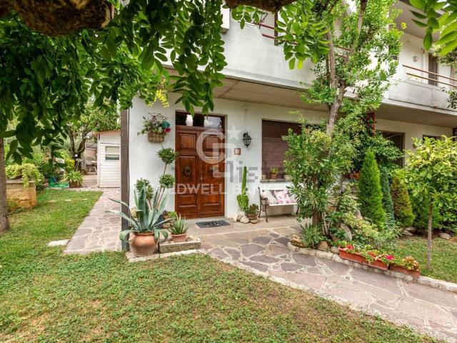 Casa in vendita a Abbadia di Montepulciano, Abbadia Di Montepulciano
