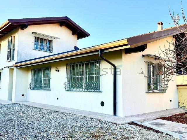 Casa in vendita a Mortara, Lombardia