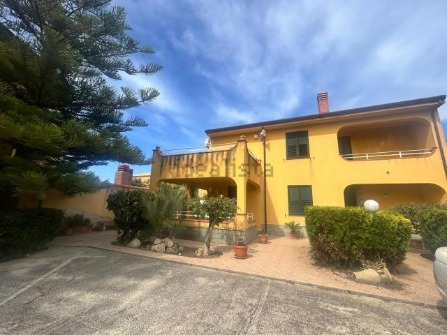 Casa in vendita a Lascari, Sicilia