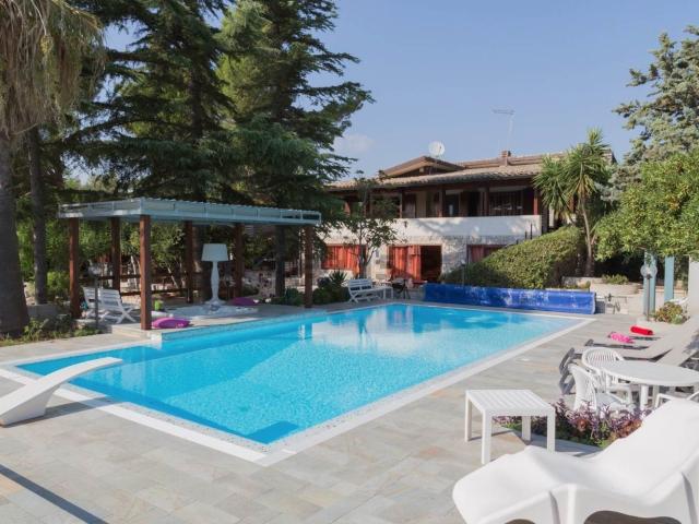 Casa in vendita a Chiaramonte Gulfi, Sicilia