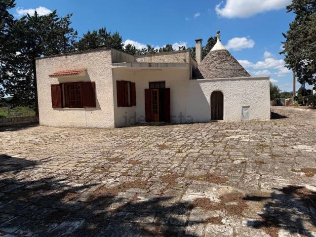 Casa in vendita a Cisternino, Brindisi