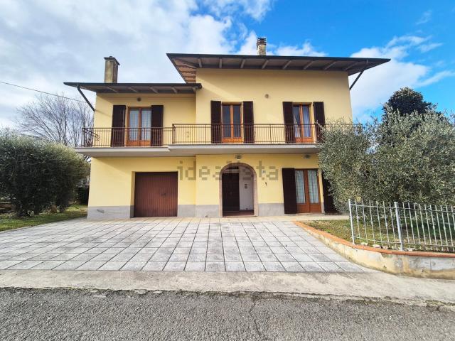 Casa in vendita a San Leo Bastia, Umbria