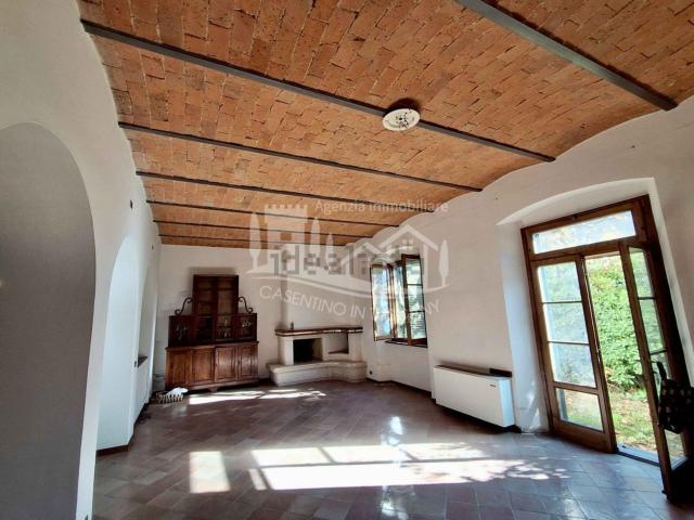 Casa in vendita a Pratovecchio Stia, Pratovecchio