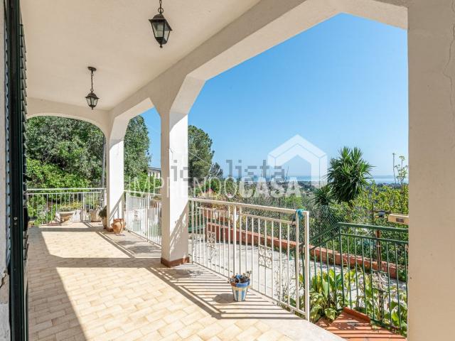 Casa in vendita a Carini, Sicilia