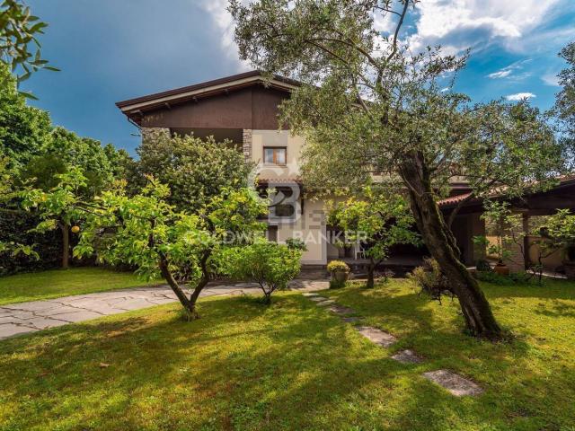 Casa in vendita a Tonfano, Toscana