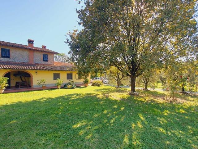 Casa in vendita a Tofori, Capannori