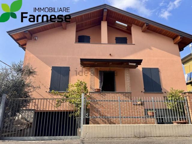 Casa in vendita a Piacenza, Reggio Emilia