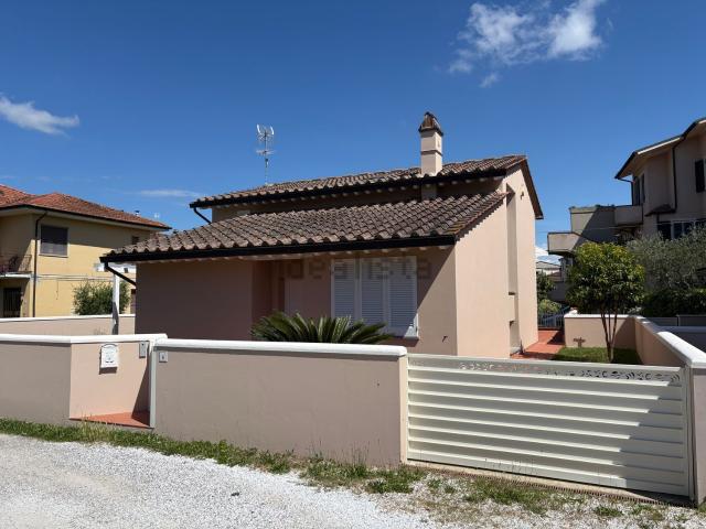 Casa in vendita a San Giuliano Terme, Toscana