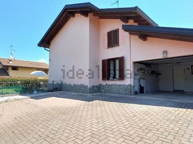 Casa in vendita a Cellina, Leggiuno