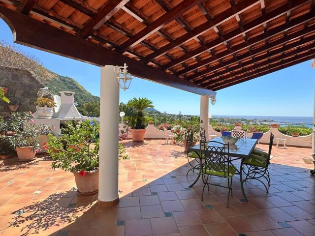 Casa in vendita a Forio, Campania