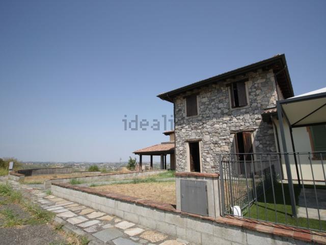 Casa in vendita a Ziano Piacentino, Reggio Emilia