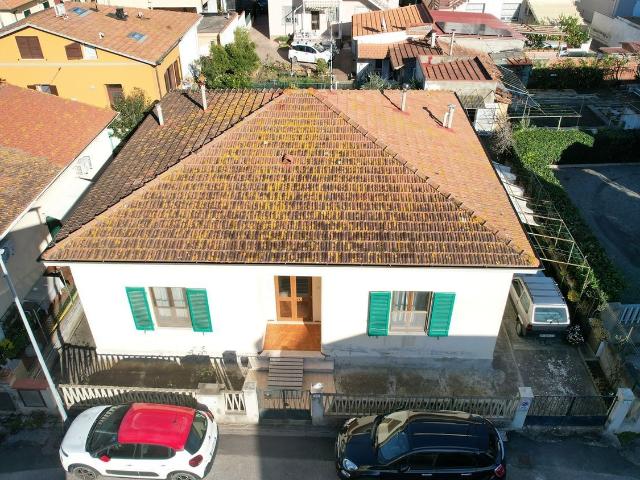 Casa in vendita a Rosignano Marittimo, Toscana