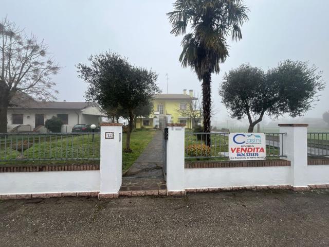 Casa in vendita a Ariano Nel Polesine, Veneto