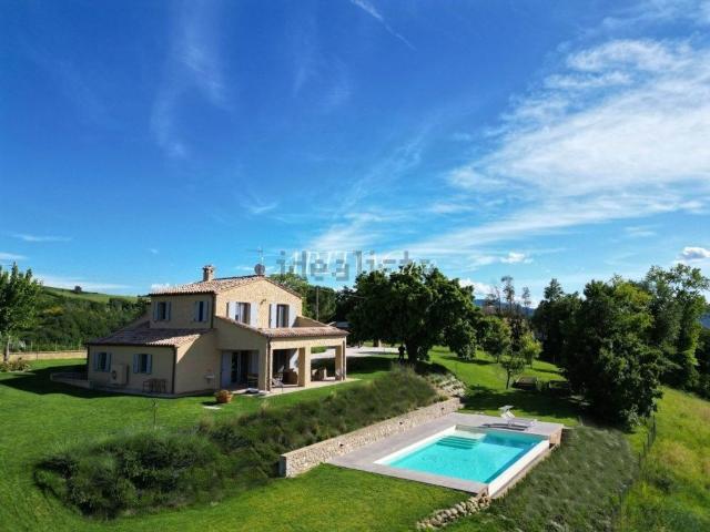 Casa in vendita a Marche, Ancona