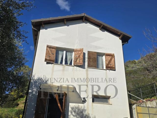 Casa in vendita a Serro Inferiore, Ventimiglia