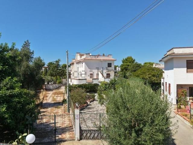 Casa in vendita a Piraineto, Carini
