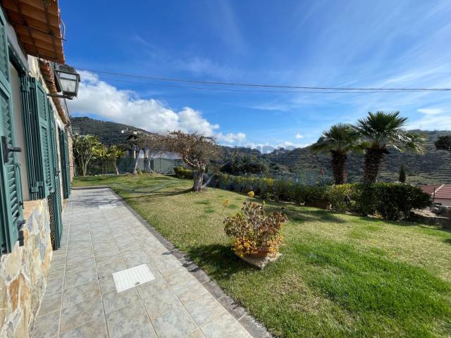 Casa in vendita a Pompeiana, Liguria