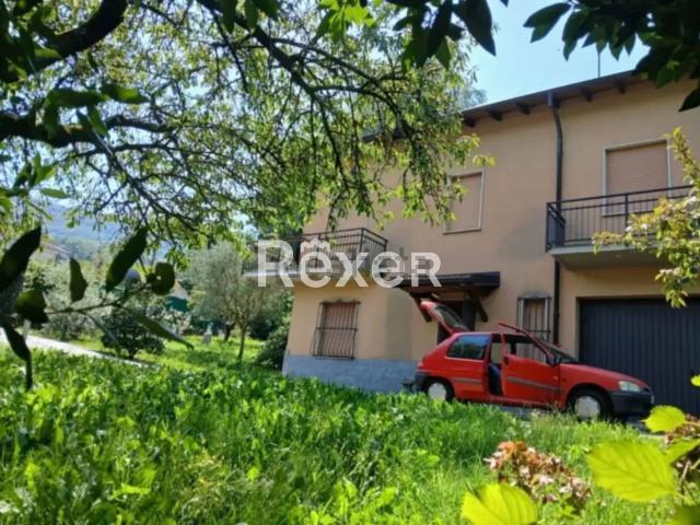 Casa in vendita a Comunità Montana Valli del Verbano, Azzio