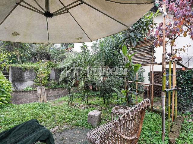 Casa in vendita a Alzate Brianza, Lombardia