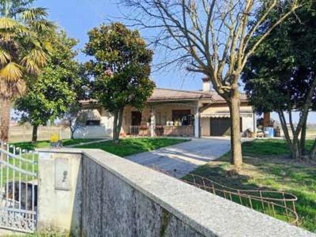 Casa in vendita a Brugnera, Friuli-Venezia Giulia