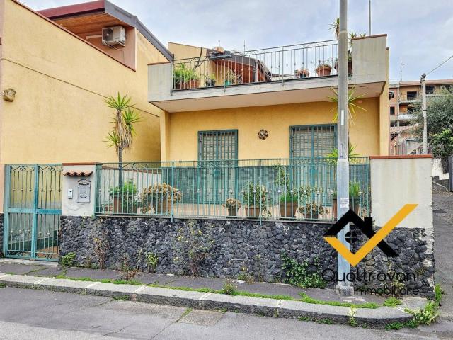 Casa in vendita a San Giovanni Galermo-Trappeto-Cibali, Catania