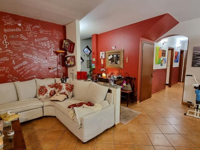 Casa in vendita a Retorbido, Lombardia