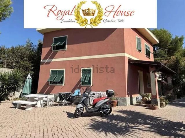 Casa in vendita a Andora, Liguria