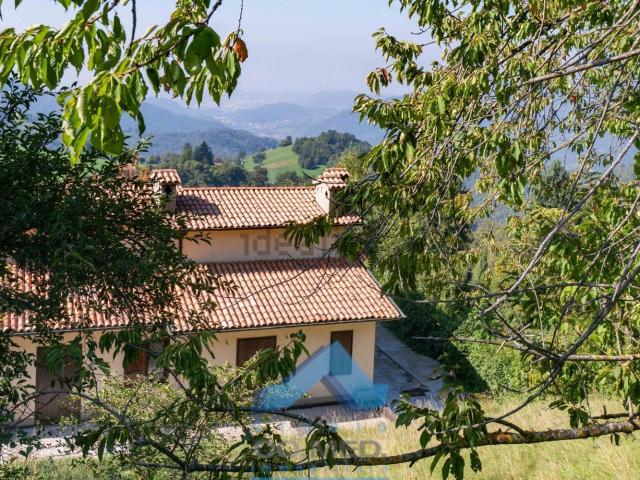 Casa in vendita a Grone, Lombardia