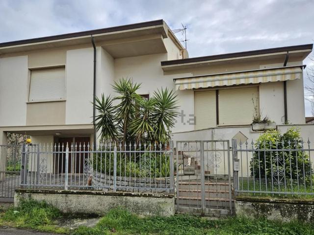 Casa in vendita a Cascina, Toscana