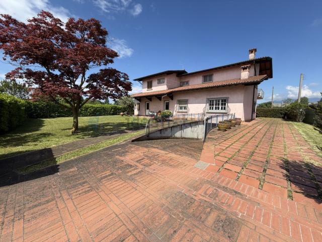 Casa in vendita a Curnasco, Treviolo