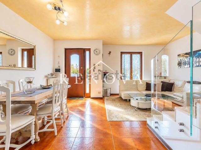 Casa in vendita a Cavaion Veronese, Verona
