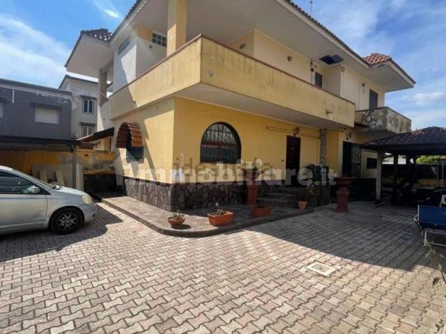 Casa in vendita a Giugliano In Campania, Campania
