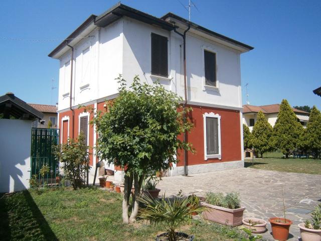 Casa in vendita a Cilavegna, Pavia