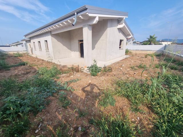 Casa in vendita a Lonato, Brescia