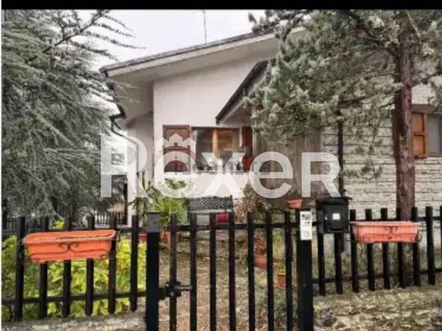 Casa in vendita a Marche, Macerata