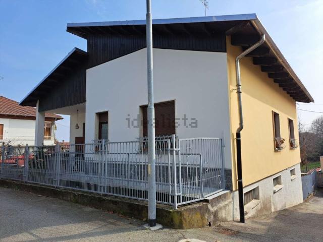 Casa in vendita a Verzuolo, Piemonte