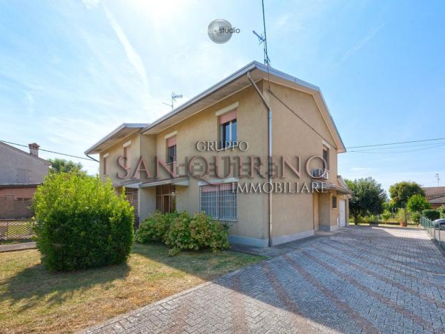 Casa in vendita a Bassa Reggiana, Re