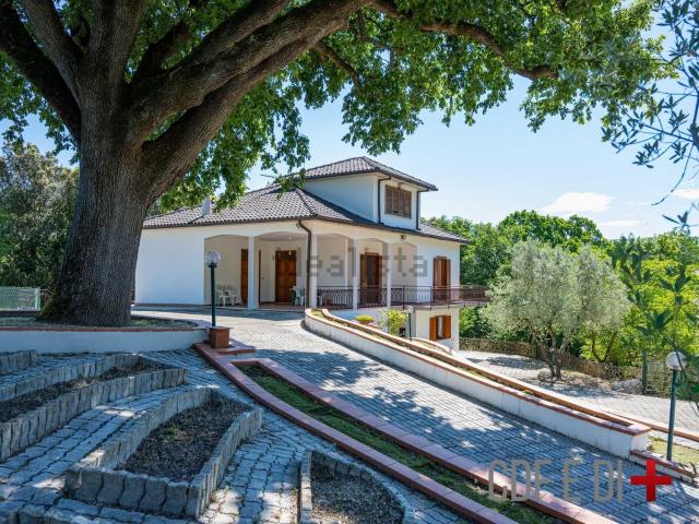 Casa in vendita a Configni, Lazio