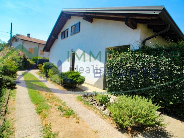 Casa in vendita a Sesona, Vergiate