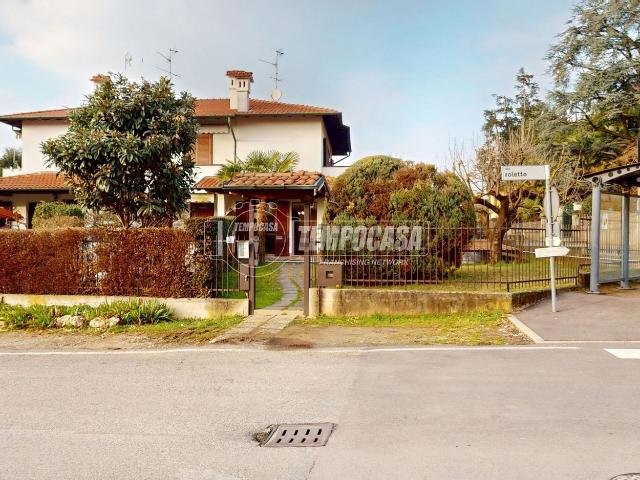 Casa in vendita a Besana In Brianza, Lombardia