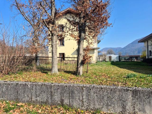 Casa in vendita a Quinis / Quiniis, Enemonzo / Enemonç