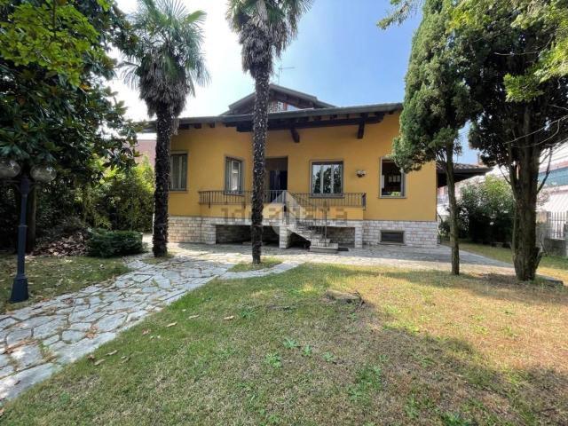 Casa in vendita a Arconate, Lombardia