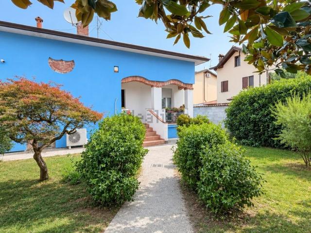 Casa in vendita a Dorno, Pavia