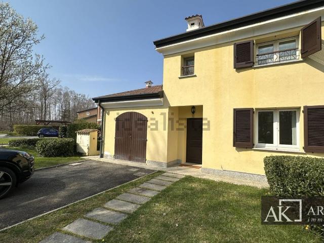 Casa in vendita a Piemonte, Novara