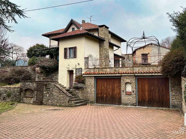 Casa in vendita a Cairo Montenotte, Liguria