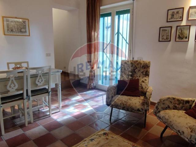 Casa in vendita a Caltagirone, Sicilia