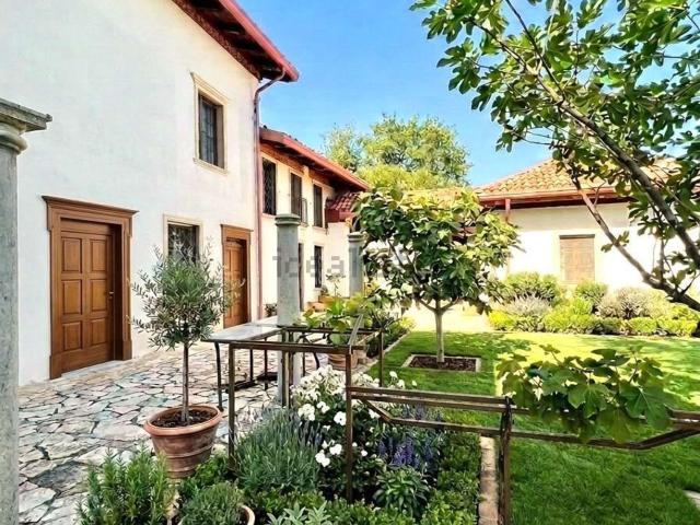 Casa in vendita a Lucernate, Rho